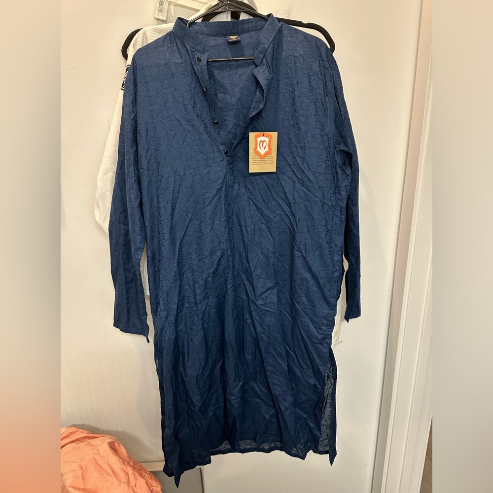 TRADITIONAL INDIAN KURTA NWT